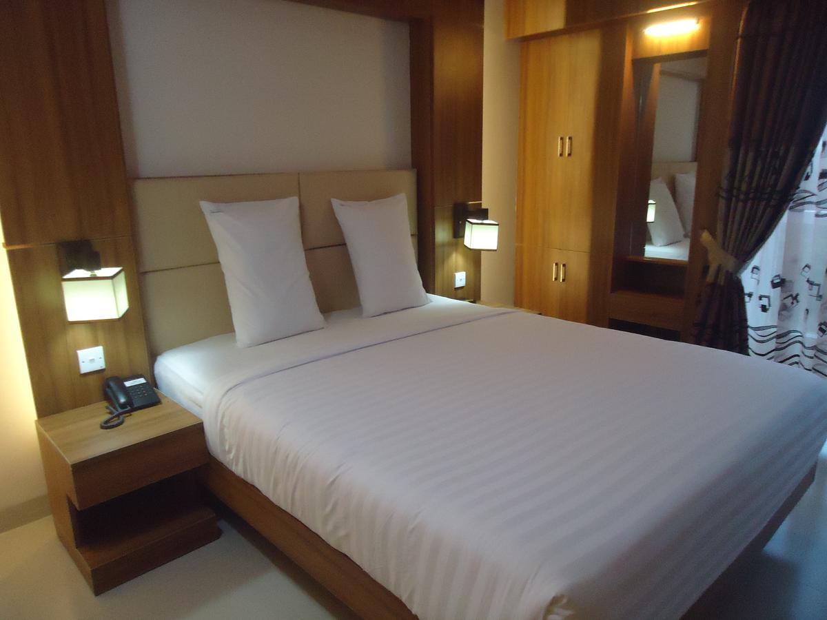 Neeshorgo Hotel & Resort Cox's Bazar Exterior photo