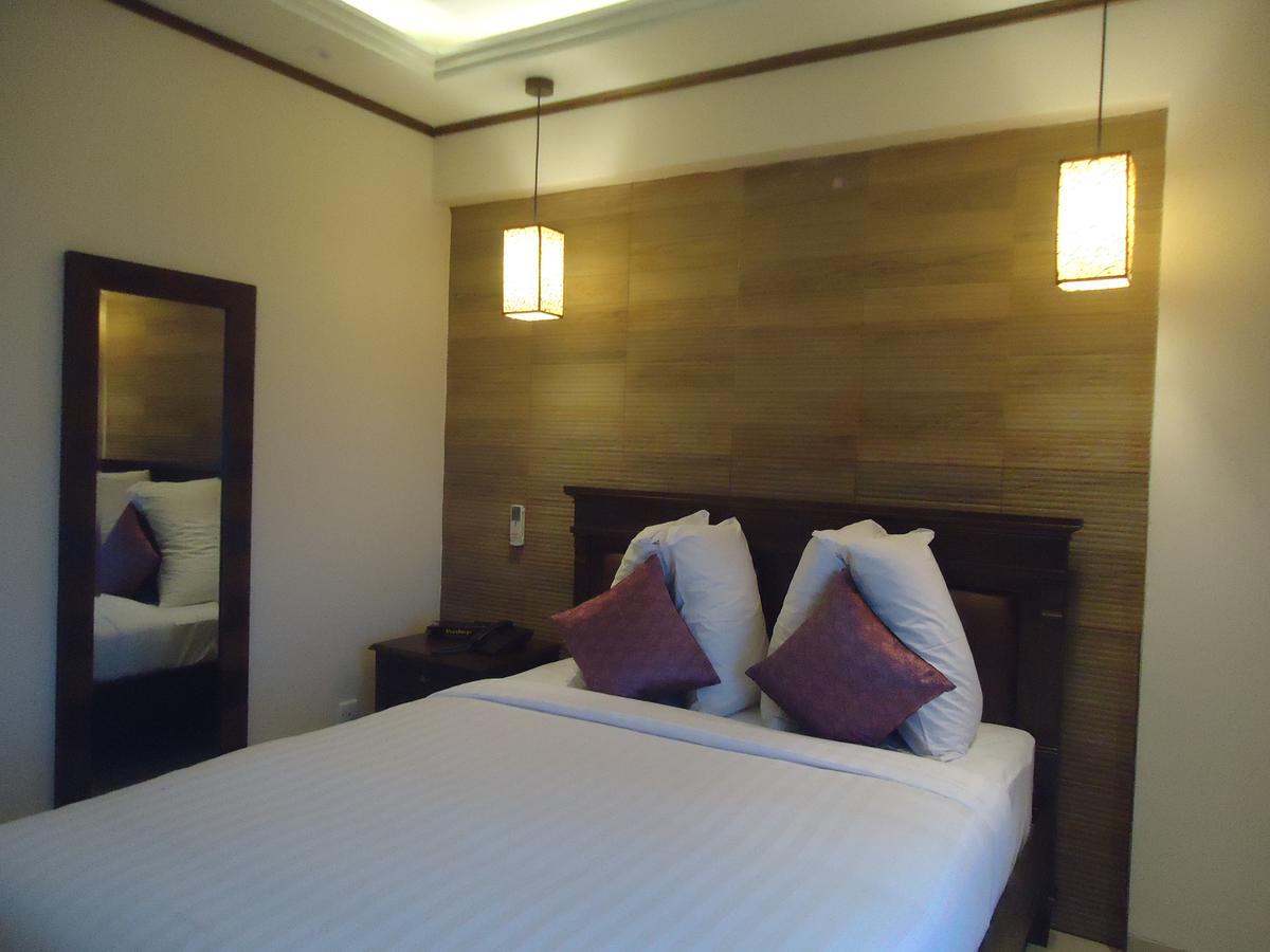 Neeshorgo Hotel & Resort Cox's Bazar Exterior photo