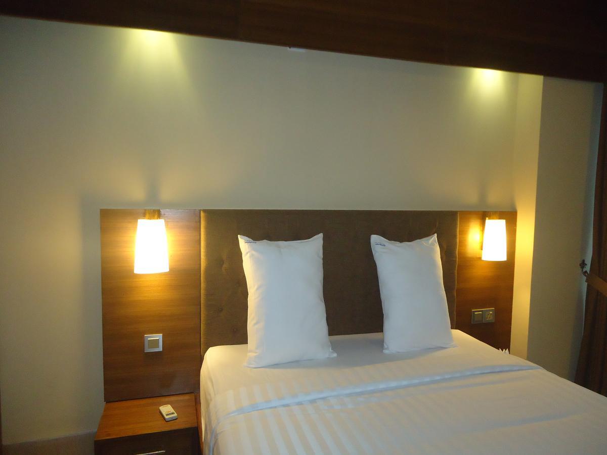 Neeshorgo Hotel & Resort Cox's Bazar Exterior photo