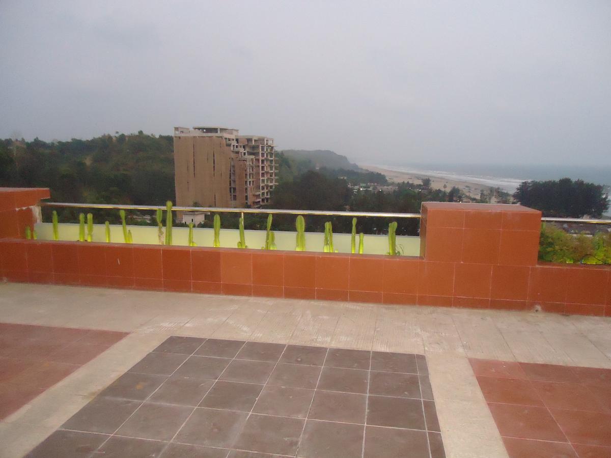 Neeshorgo Hotel & Resort Cox's Bazar Exterior photo