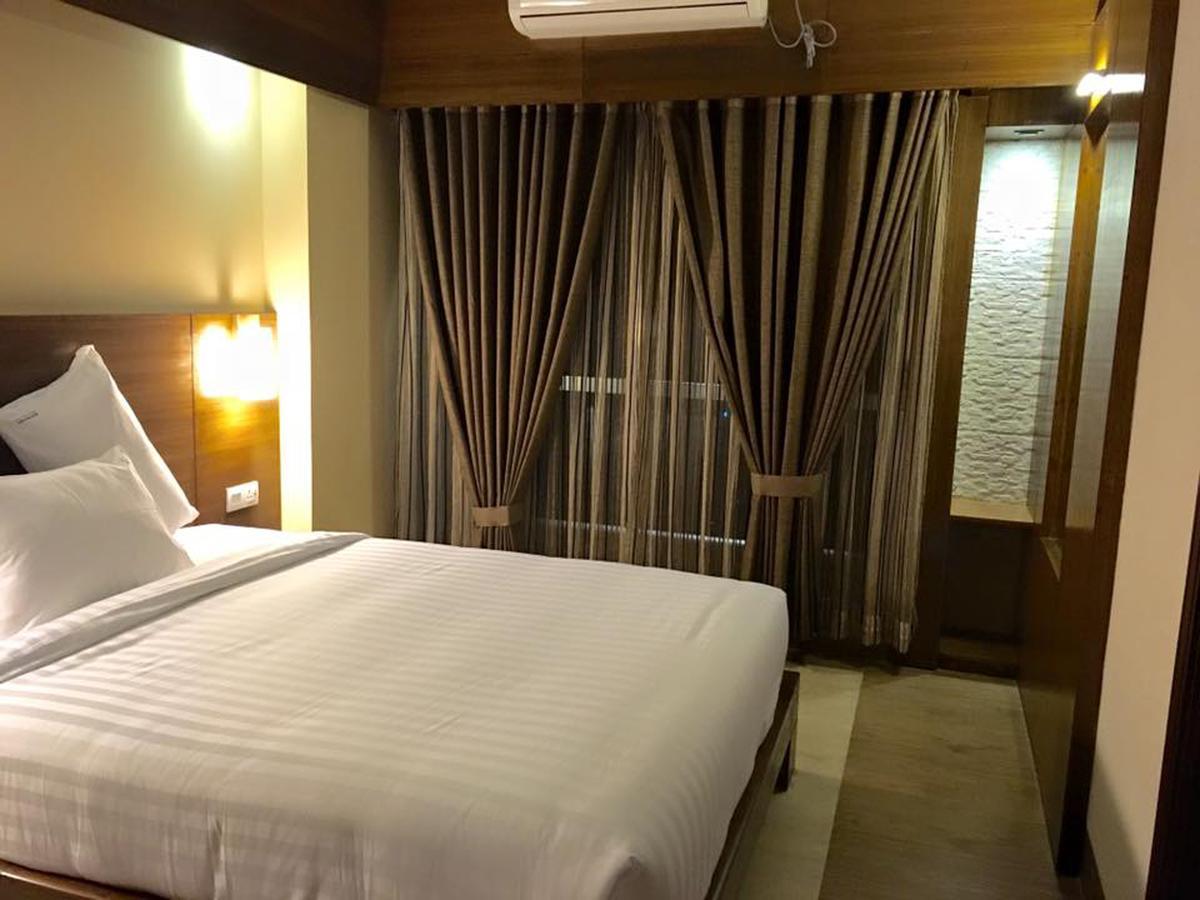 Neeshorgo Hotel & Resort Cox's Bazar Exterior photo