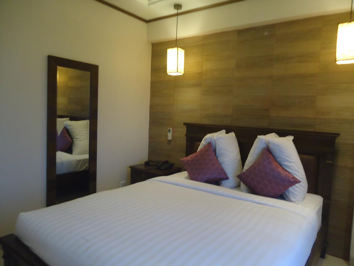 Neeshorgo Hotel & Resort Cox's Bazar Exterior photo