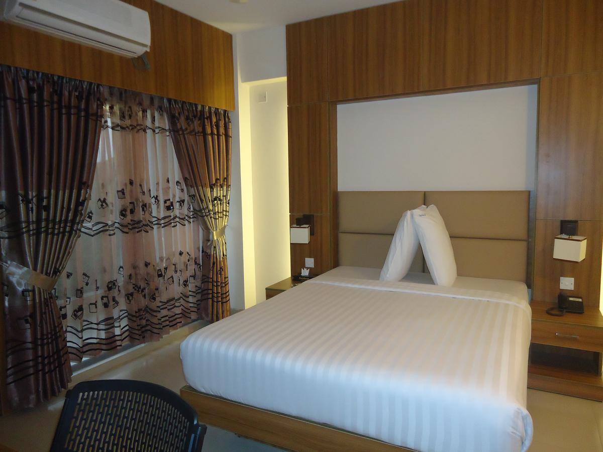 Neeshorgo Hotel & Resort Cox's Bazar Exterior photo